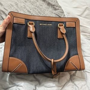 Michael Kors Tote purse! Only used two to three times. Like new